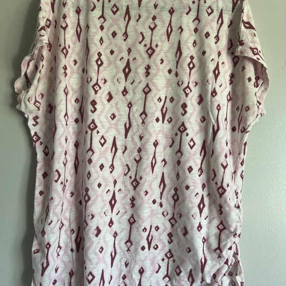 “2 for 1” Western Vibe Short sleeve top and Silk Scarf Duo - Picture 4 of 8